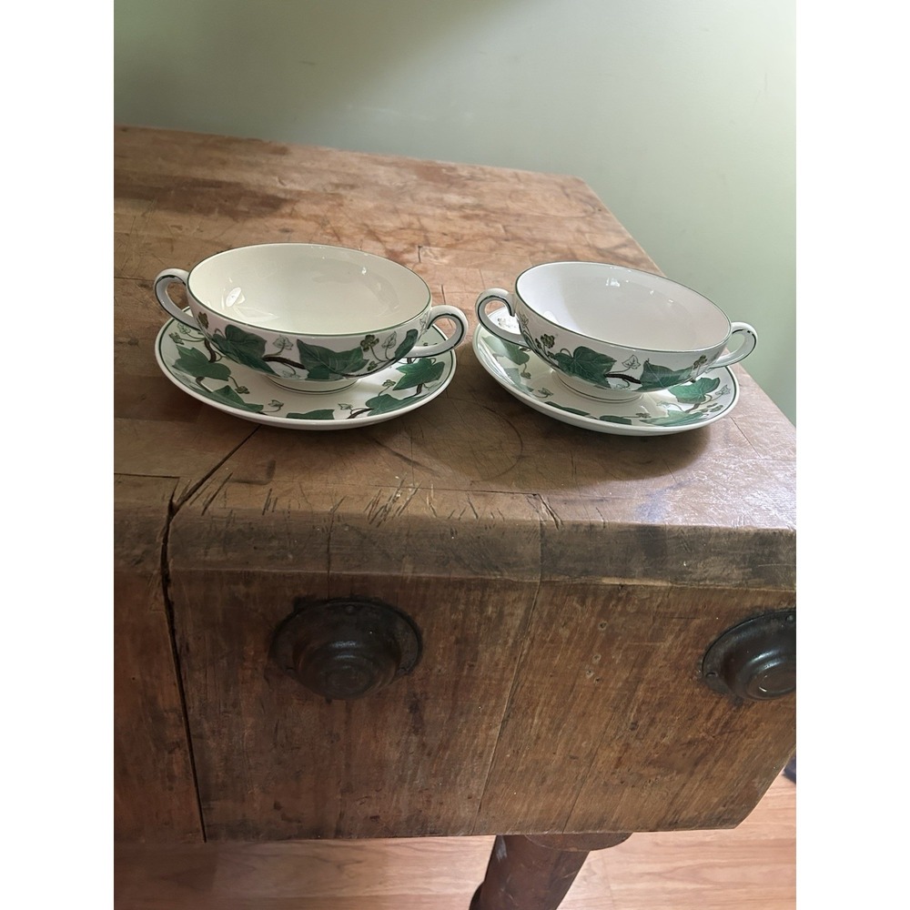 2 Wedgwood Napoleon Ivy Cream Soup Bowls  Two Handles With Saucer England